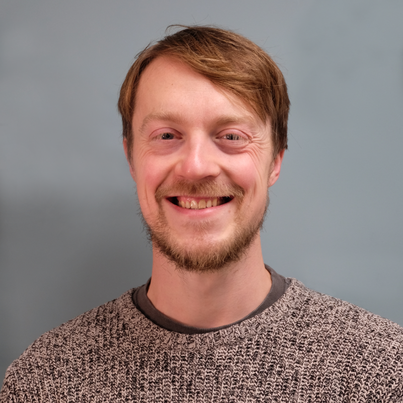 Sam, online GCSE Science Tutor.